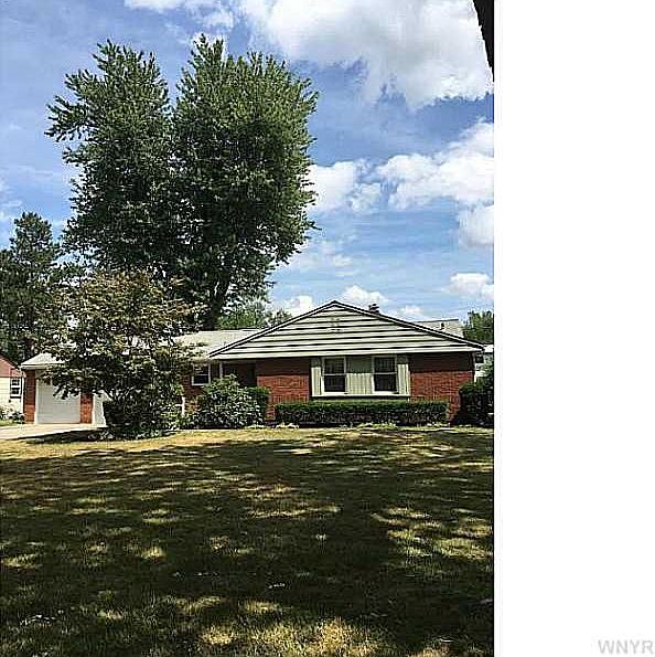 1st image of 75 Parkwood Dr
