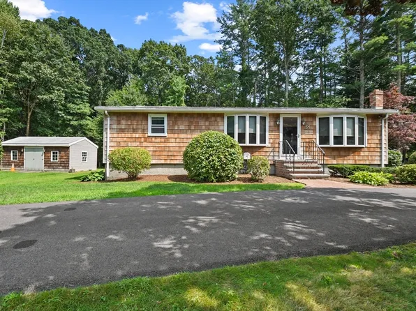 51 Black Brook Rd, South Easton, MA 02375