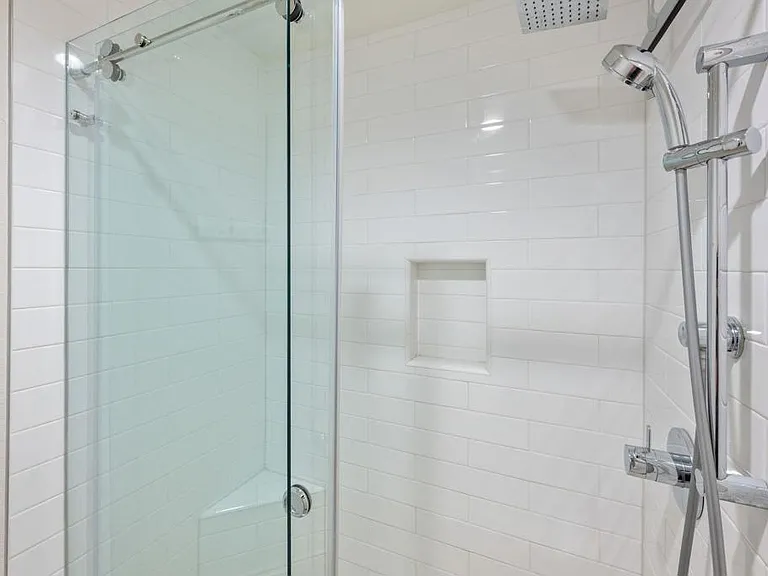 400 N Pacific St N #110 — Photo 17