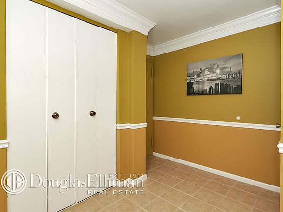 2nd image of 377 N Broadway APT 524