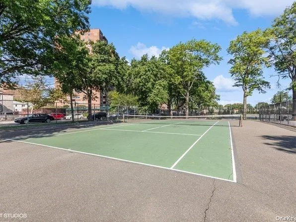 61-20 Grand Central Parkway #A1203, Forest Hills, NY 11375