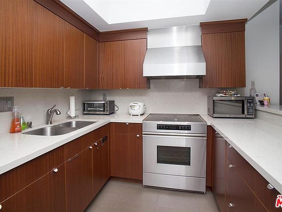 4th image of 900 Euclid St APT 110