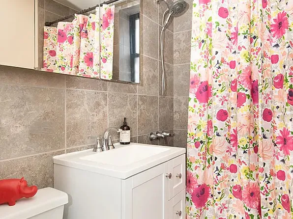 741 West End Avenue 3C image 5 of 5