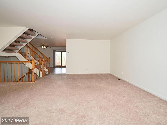 4th image of 940 Buckland Pl