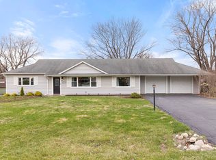 4N210 Norris Ave, West Chicago, IL 60185