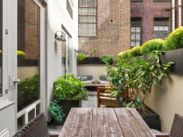 116 West 22nd Street image 12 of 13