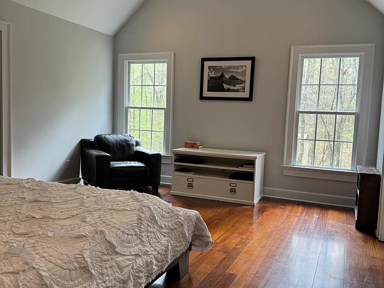 100 Floral Dr — Photo 31