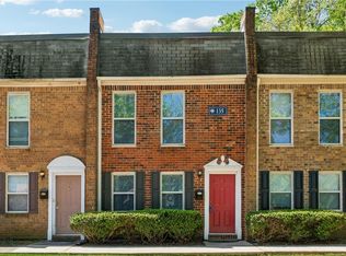 135 N River Dr Unit G, Atlanta, GA 30350