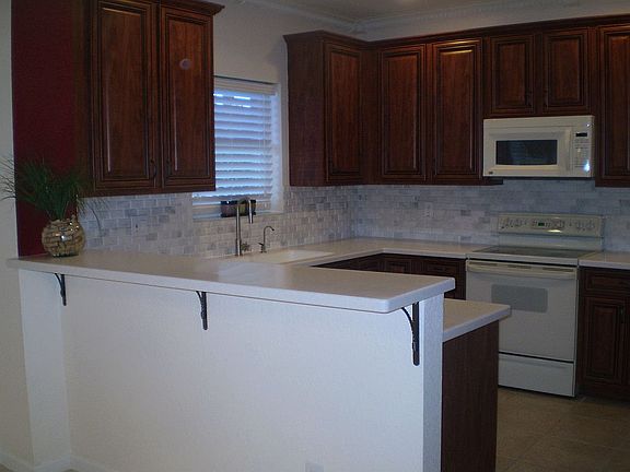 3rd image of 908 NW 127th Ave