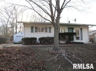 112 Craig Rd, Marquette Heights, IL 61554