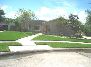 15006 Pleasant Valley Rd, Houston, TX 77062