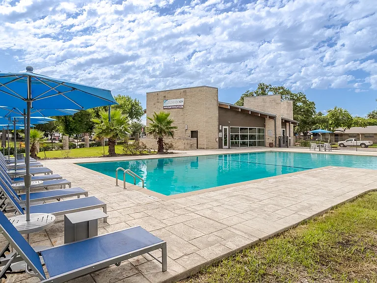 Villages at Parktown Apartment Homes — Photo 6