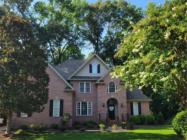 20143 W Magnolia Ct, Smithfield, VA 23430
