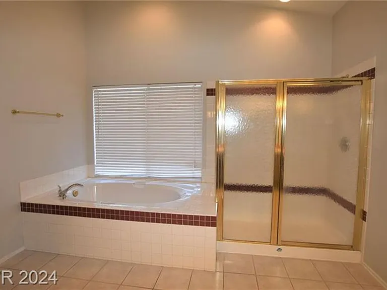 2111 Fountain Springs Dr — Photo 15