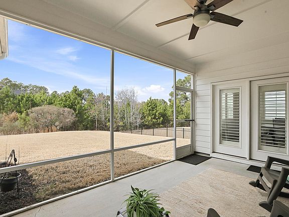 4th image of 2977 Mavisbank Cir
