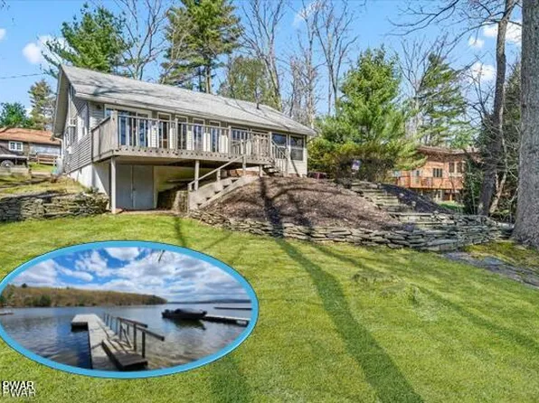 16 Lake View Rd, Lakeville, PA 18438