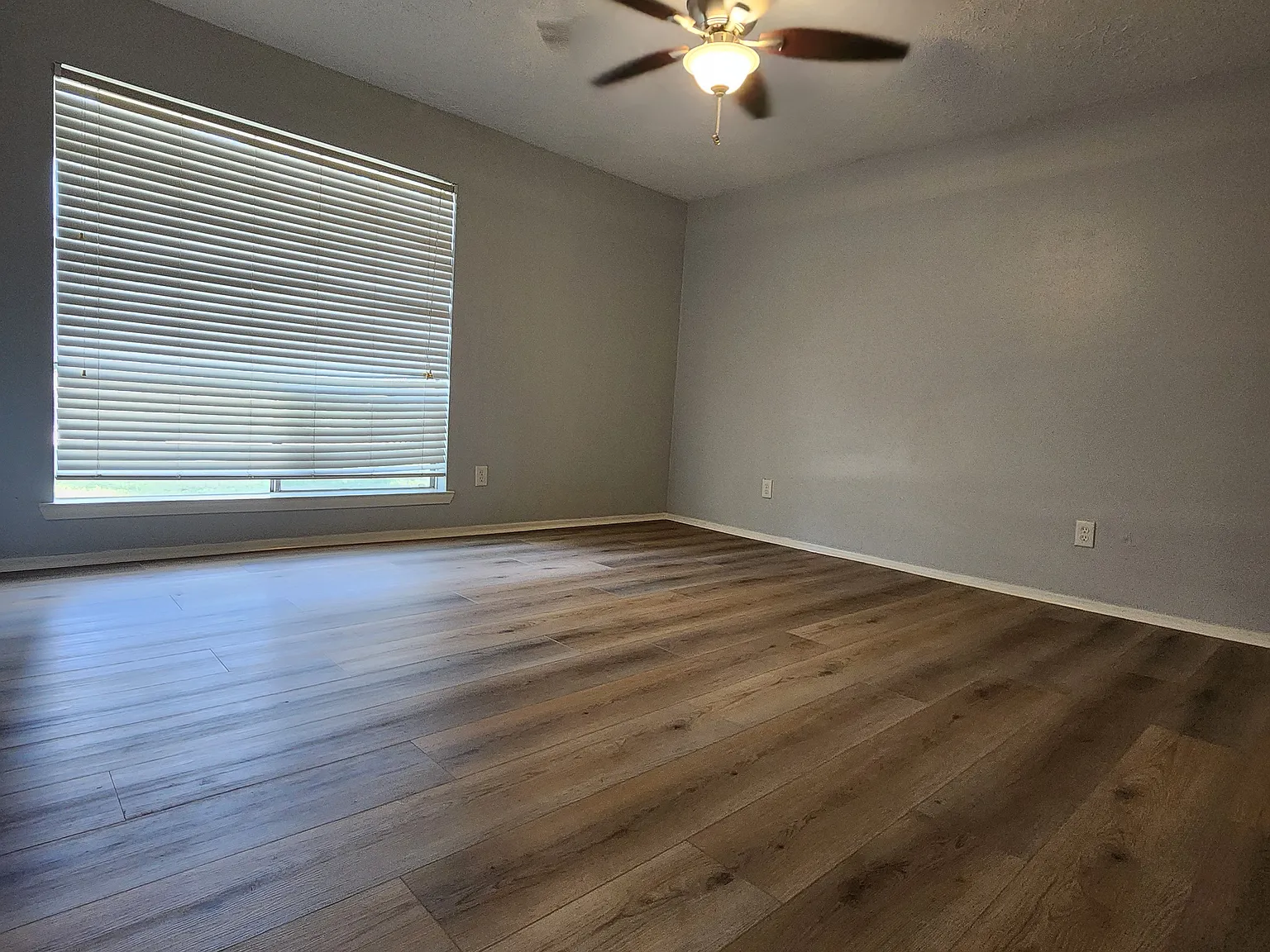 3 bed, 1550 sqft, $1,950 — Photo 3