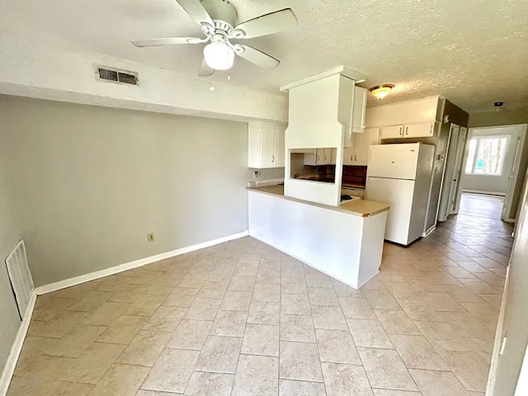 9024 Mahogany Row SE — Photo 8