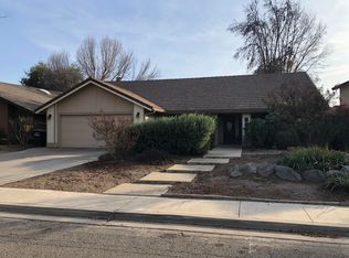 3539 W Country Ave, Visalia, CA 93277