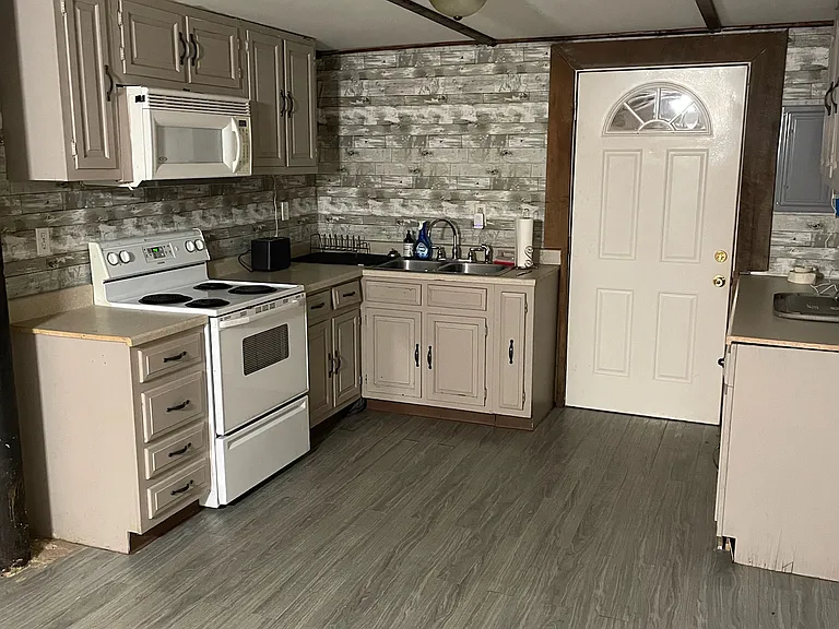316 Hays St — Photo 10