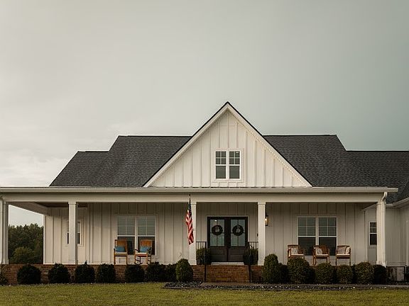 2nd image of 3100 Butler Rd