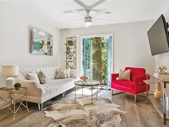 5th image of 1765 Coliseum St APT 201