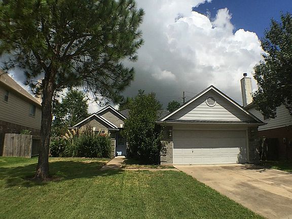 5th image of 21018 Royal Villa Dr #1