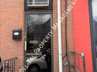 422 E Main St, Norristown, PA 19401