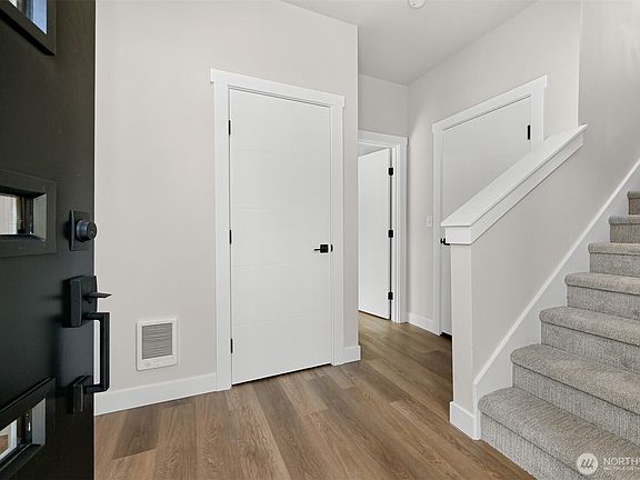 3rd image of 219 Prince Avenue #101