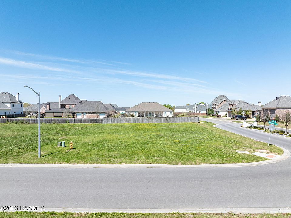 1st image of 307 Gunter Grass Ct