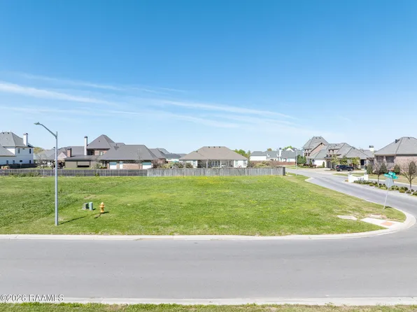 307 Gunter Grass Ct, Lafayette, LA 70508