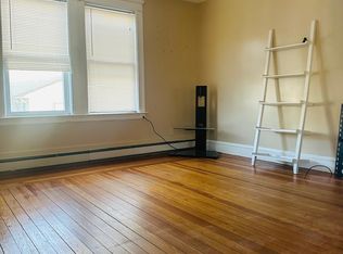 118 Jeffers St, Woonsocket, RI 02895