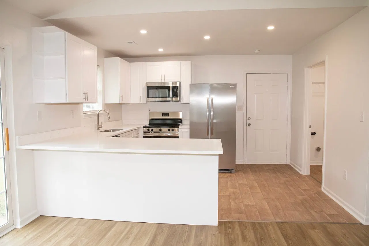 3 bed, 1248 sqft, $1,650 — Photo 3
