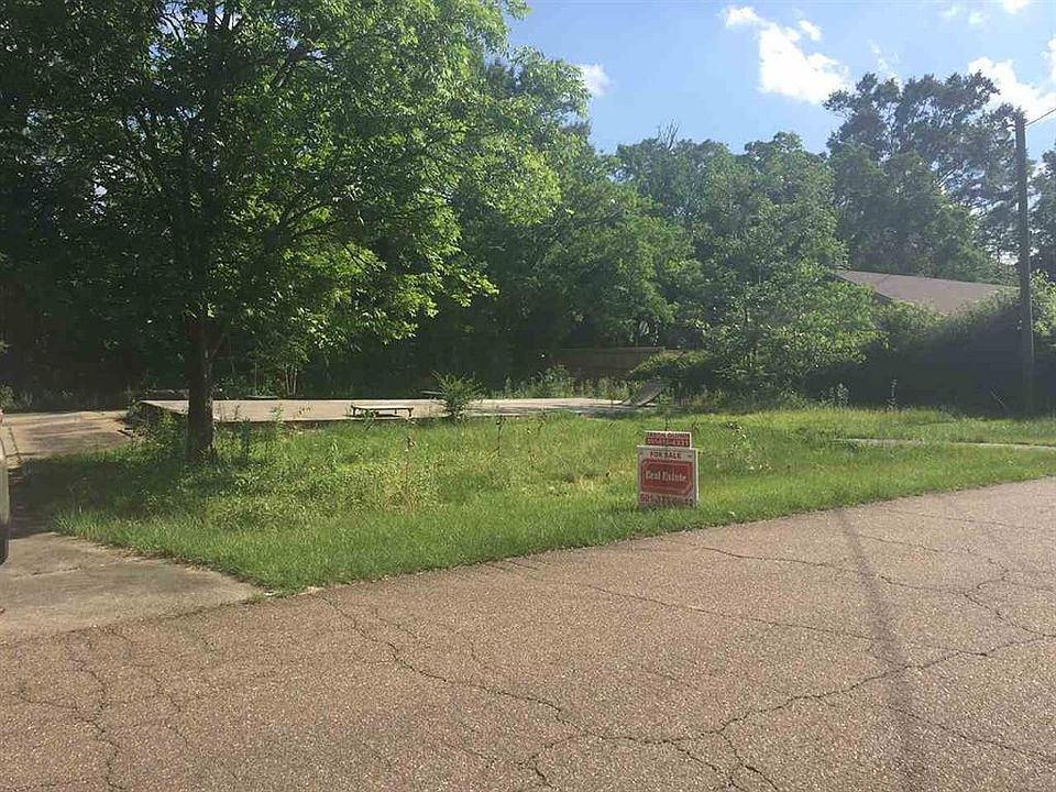 2nd image of 226 Rayburn Pl