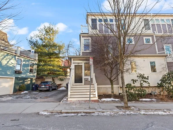 122 Richdale Ave #122, Cambridge, MA 02140