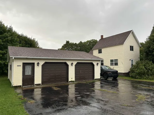 58975 Railroad St, Calumet, MI 49913