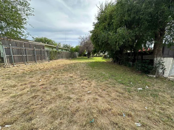 907 Guatemozin St, Laredo, TX 78040