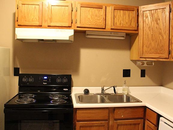 5th image of 2515 S 12th St #A