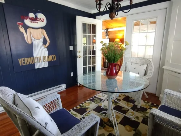 34 Cherry St, Waynesville, NC 28786