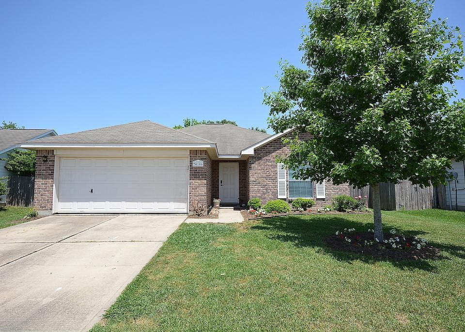 Great 1-story home in Ranch Country!