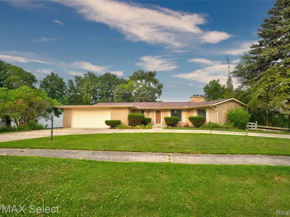 1919 Cambridge Ave, Flint, MI 48503