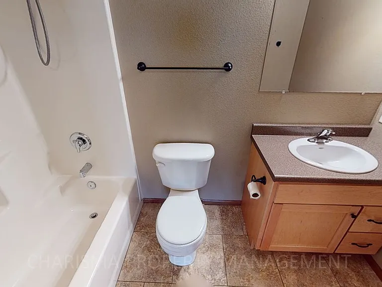 Fieldstone Townhomes — Photo 12