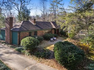 1 Club Knoll Rd, Asheville, NC 28804