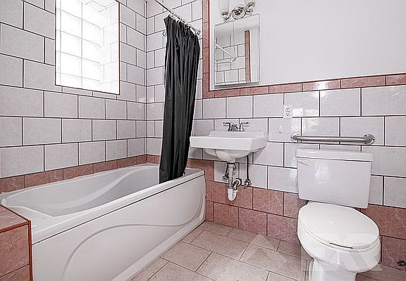 5th image of 1710 Newkirk Ave APT 3D