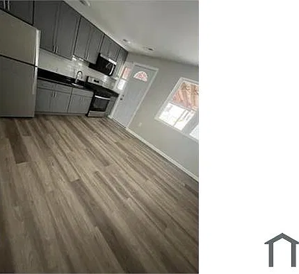 4 bed, $2,700 — Photo 2