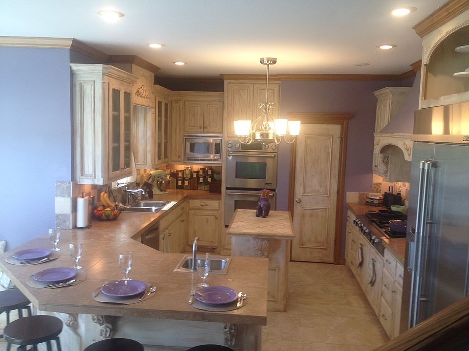 Gourmet Kitchen 