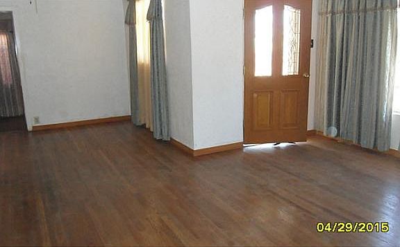 2nd image of 207 Ramona Ave
