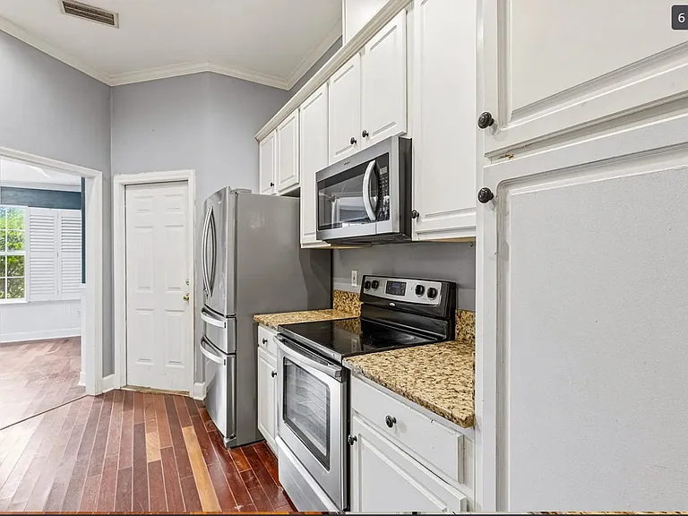 6335 Belgrand Dr #1-A — Photo 2