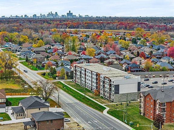 3rd image of 4578 Huron Church Line Rd #504