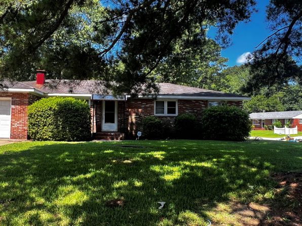 3800 Pecan St